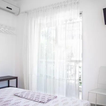 House Charistos 3* Νέος Μαρμαράς