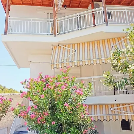 House Charistos Guest house Neos Marmaras