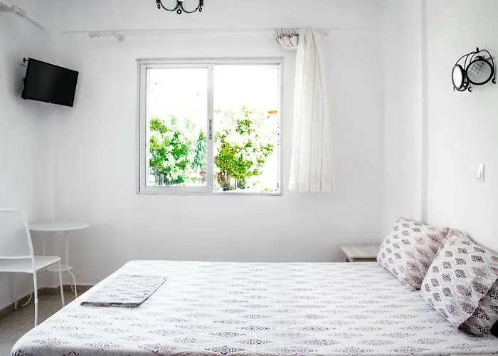 House Charistos 3* Néos Marmarás